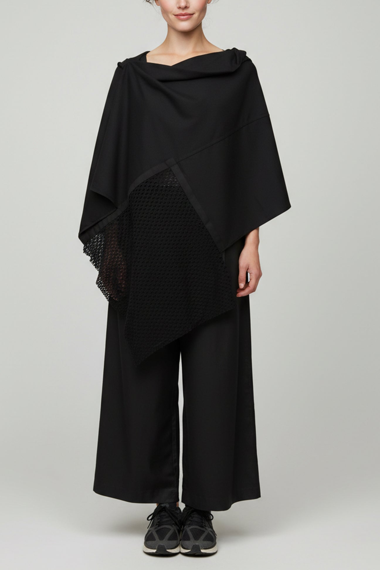 WEARABLE ART STOLE – MICHAIL GKINIS AOYAMA