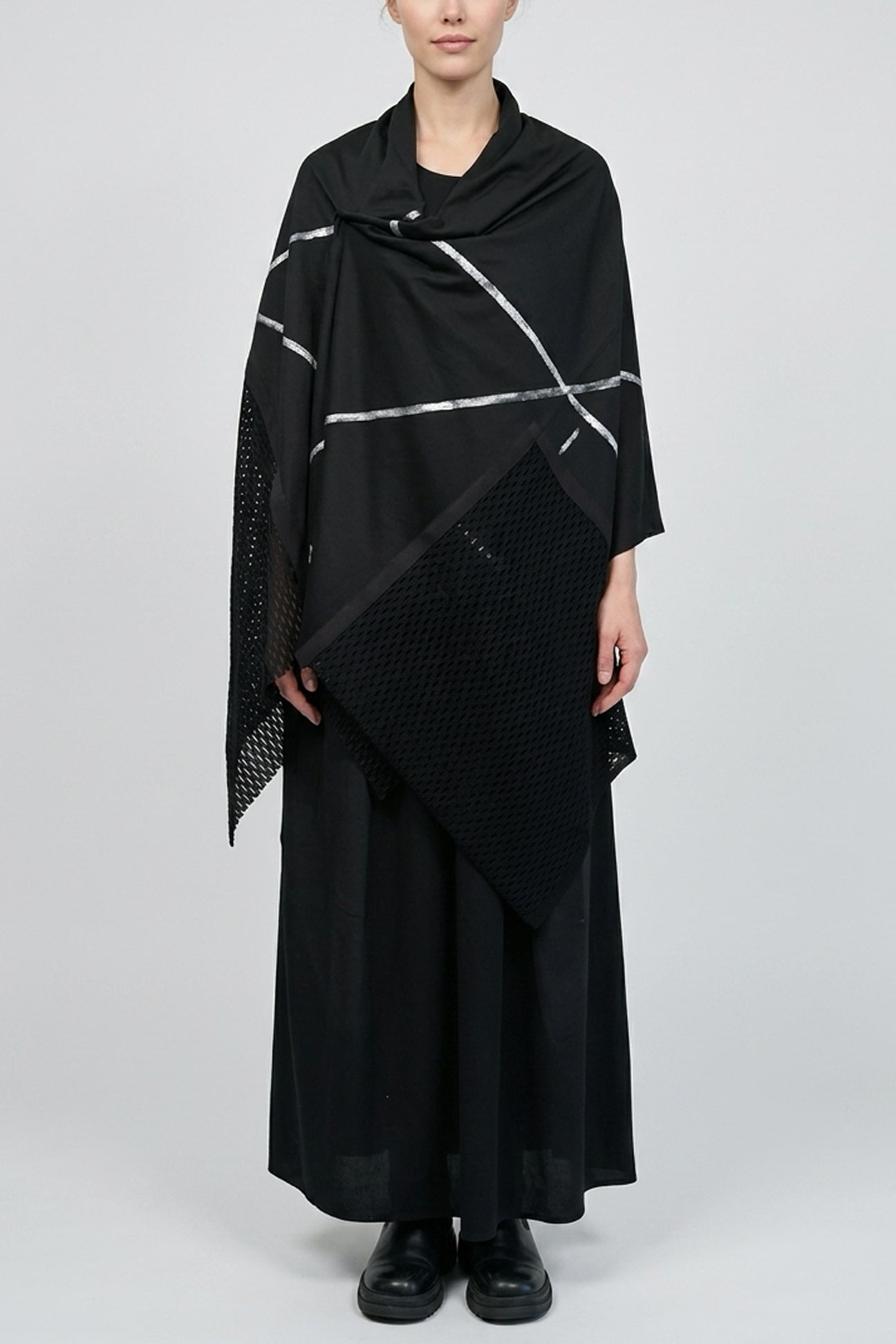 WEARABLE ART STOLE – MICHAIL GKINIS AOYAMA