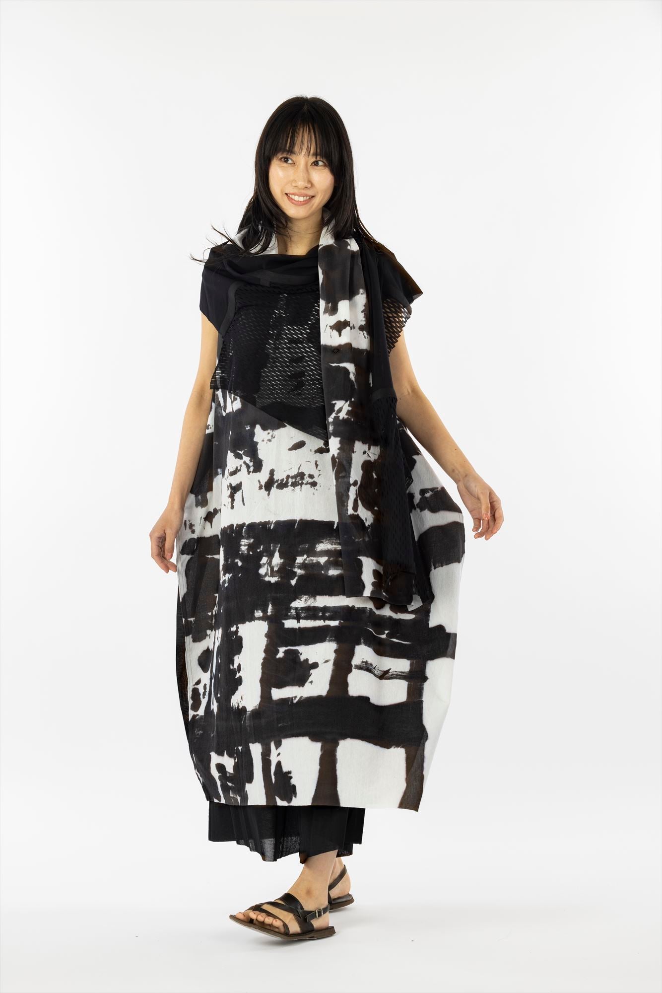 BALLOON ONE PIECE［COTTON］HAND PAINTED PRINT NO SLEEVE