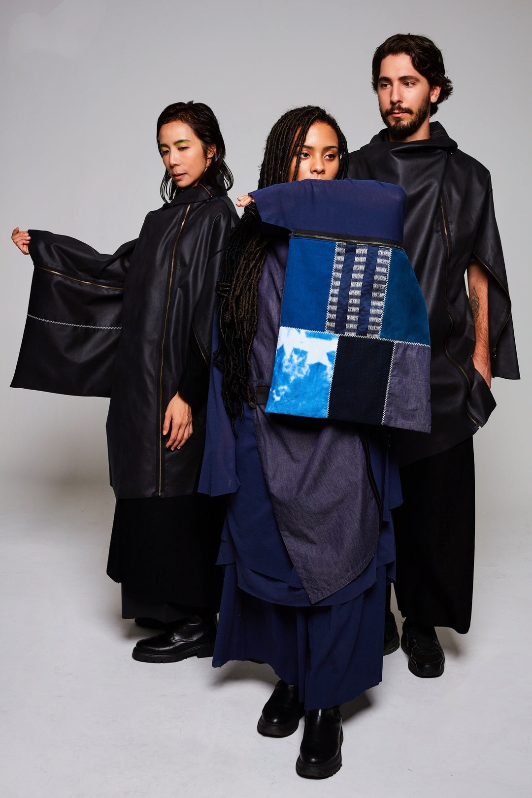 公式オンラインショップ |ミハイルギニスアオヤマ | 着るアート 公式オンラインショップ |ミハイルギニスアオヤマ | 着るアート