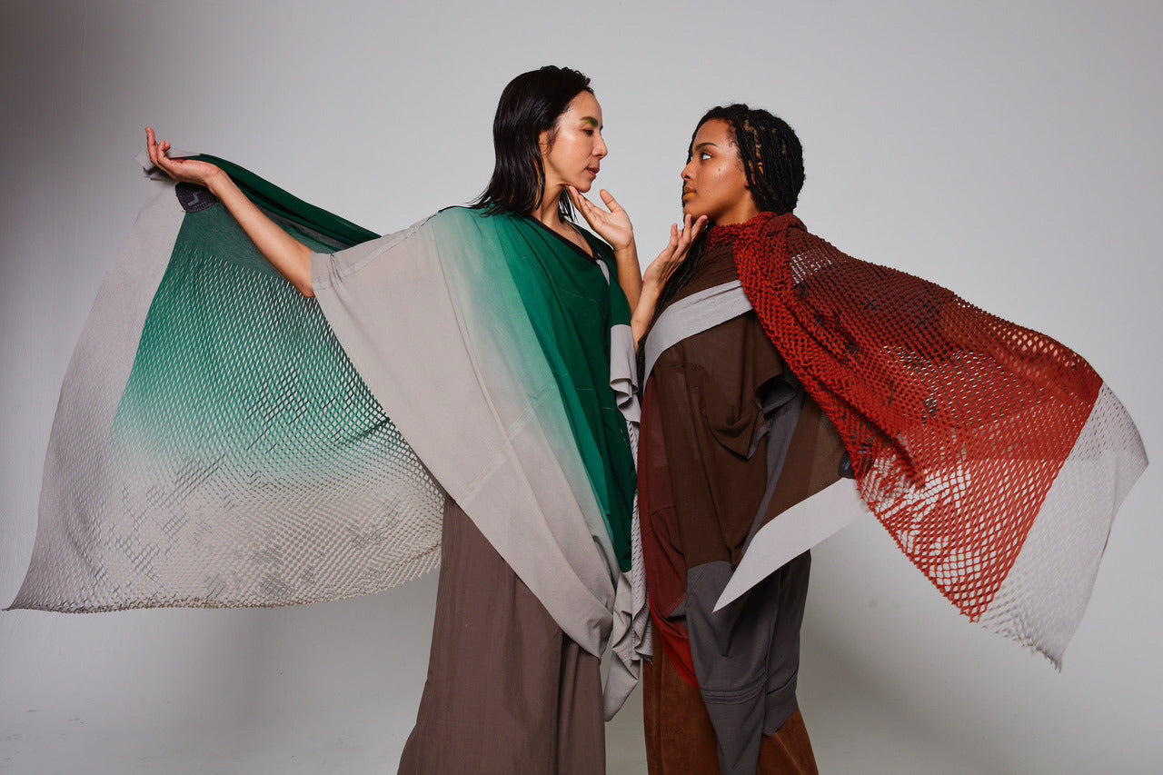 公式オンラインショップ |ミハイルギニスアオヤマ | 着るアート