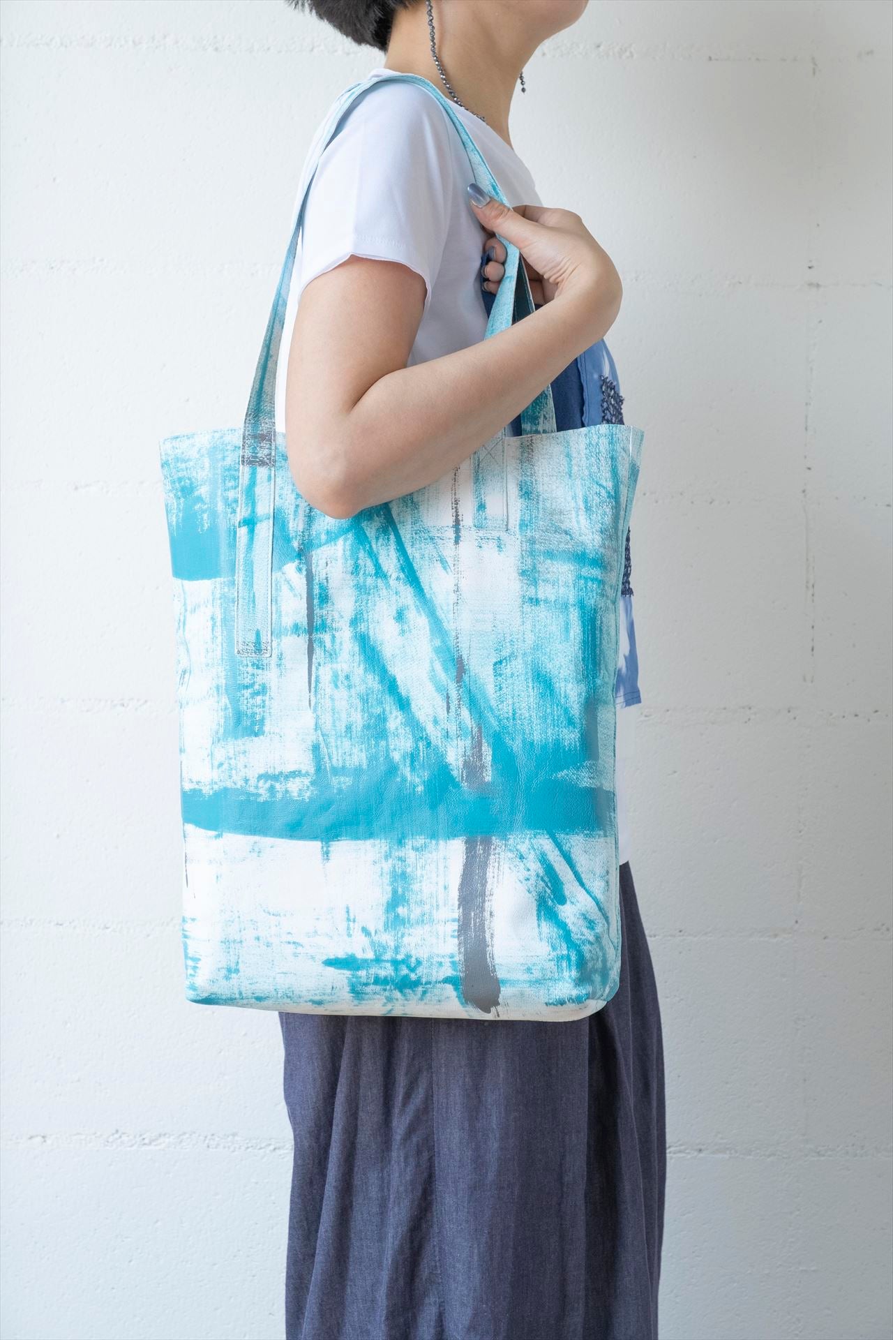 TOKYO LEATHER TOTE BAG