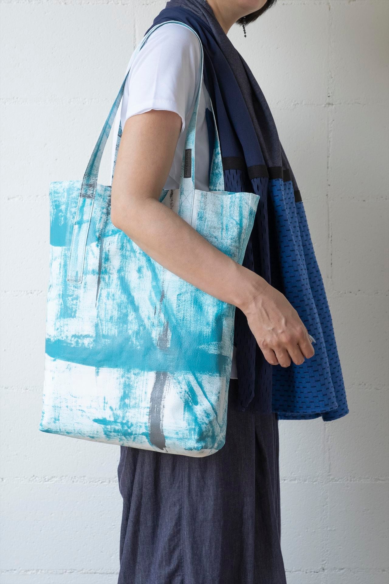 TOKYO LEATHER TOTE BAG
