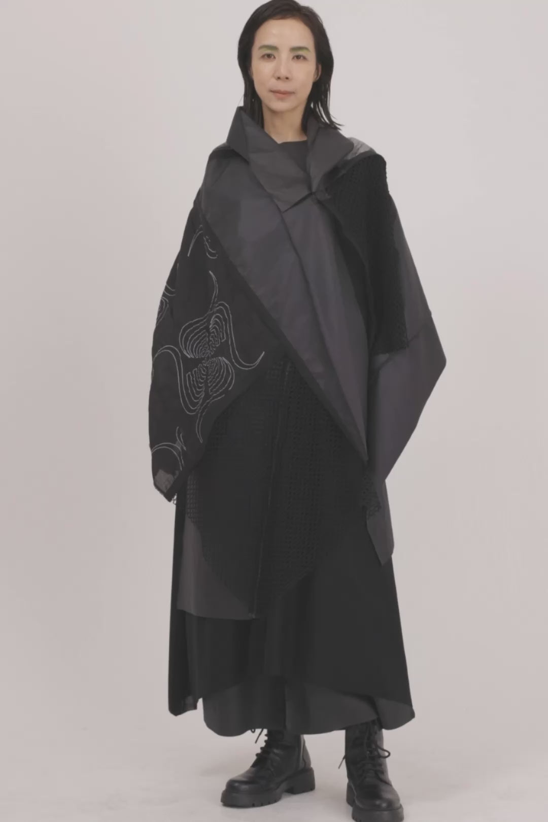 WEARABLE ART STOLE – MICHAIL GKINIS AOYAMA